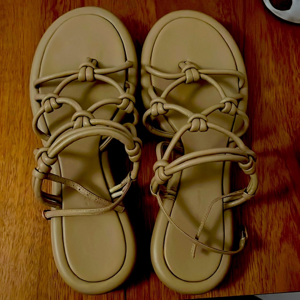 Like new Studio Amelia Nude Strappy sandals, Size 38 or US 8